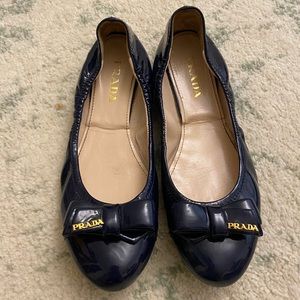 Prada ballerinas💙